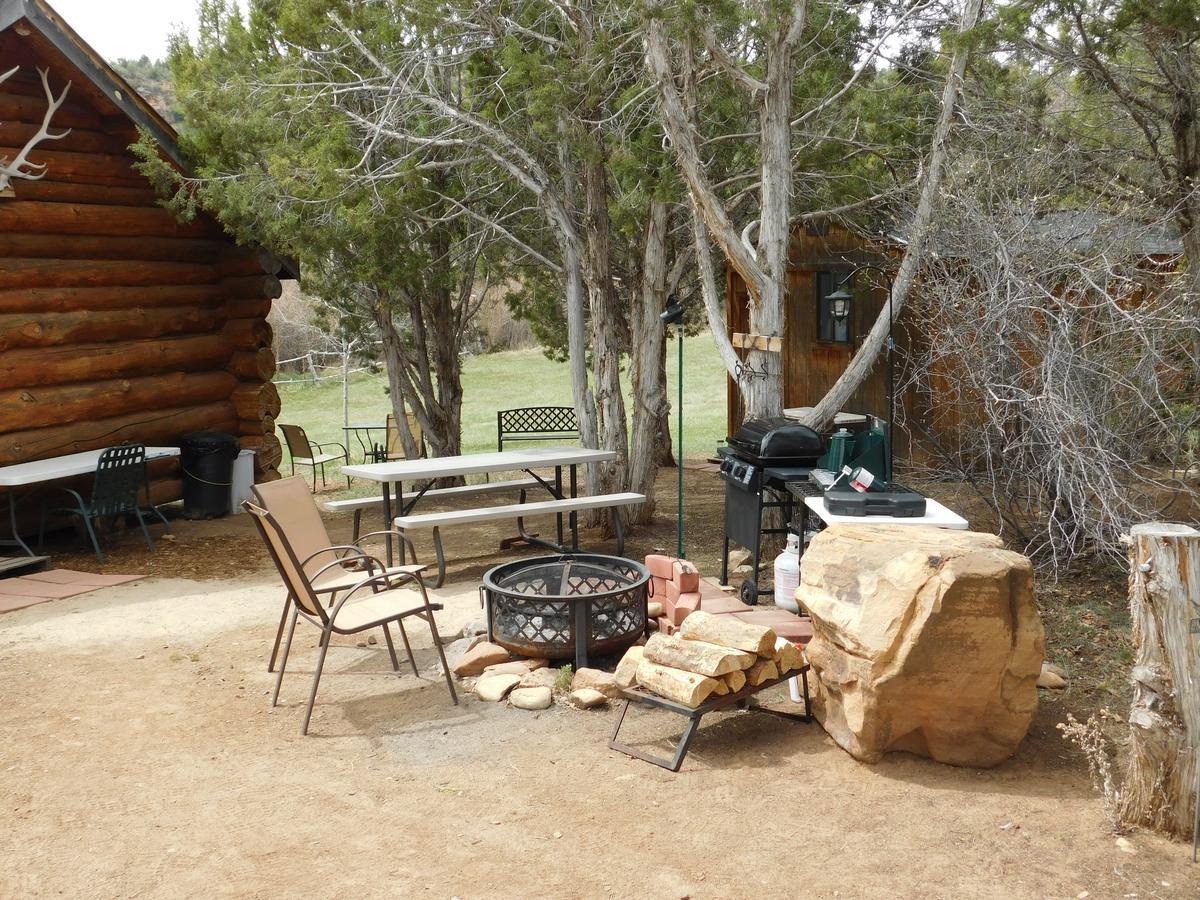 Abajo Haven Guest Cabins Blanding Exterior foto